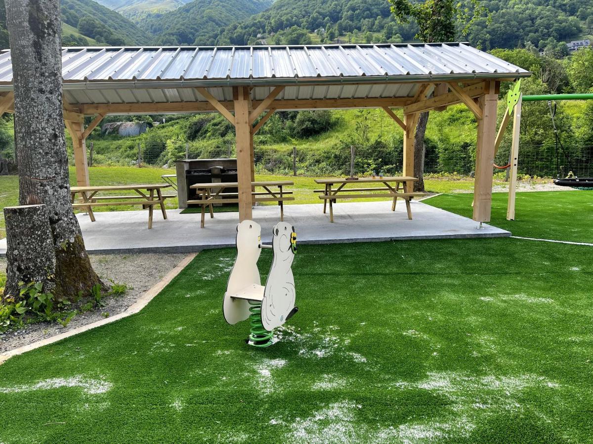 Bungalow Charmant A Cauterets Avec Vue Sur La Montagne Kültér fotó